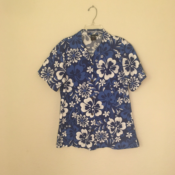 Tops - Hawaiian Print Button down